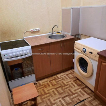 Продам квартиру, Гарибальди ул. , 2  ком., 40 м², косметический ремонт 