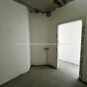 Продам квартиру, Профессорская ул. , 4 кім., 130 м², без отделочных работ 