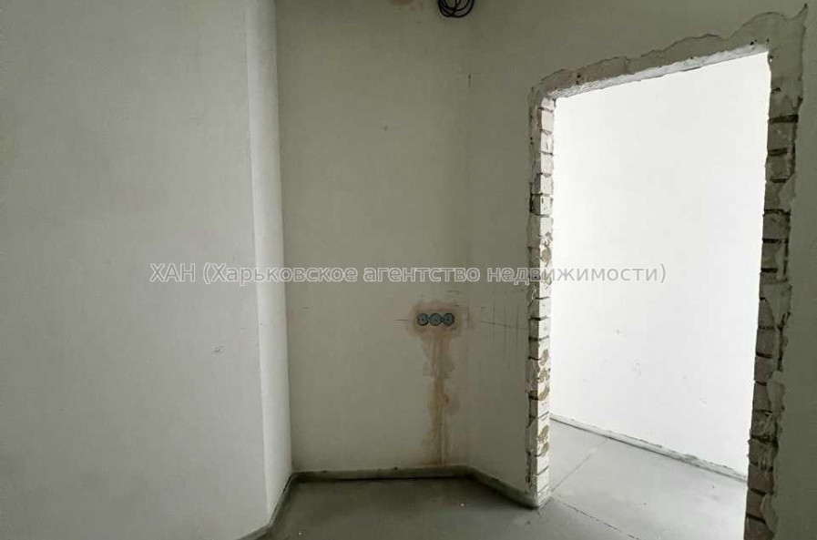 Продам квартиру, Профессорская ул. , 4 кім., 130 м², без отделочных работ 