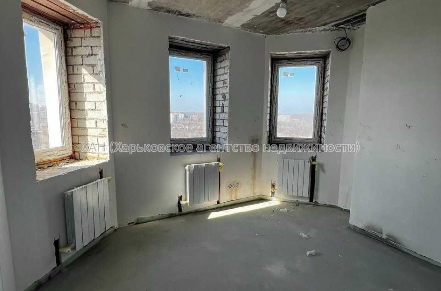 Продам квартиру, Профессорская ул. , 4 кім., 130 м², без отделочных работ 