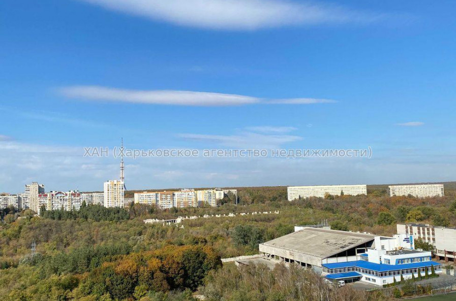 Продам квартиру, Профессорская ул. , 4 кім., 130 м², без отделочных работ 