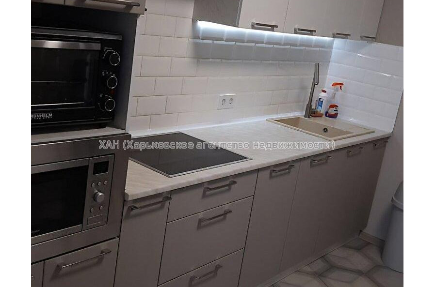 Продам квартиру, Героев Харькова просп. , 1  ком., 43.60 м², евроремонт 