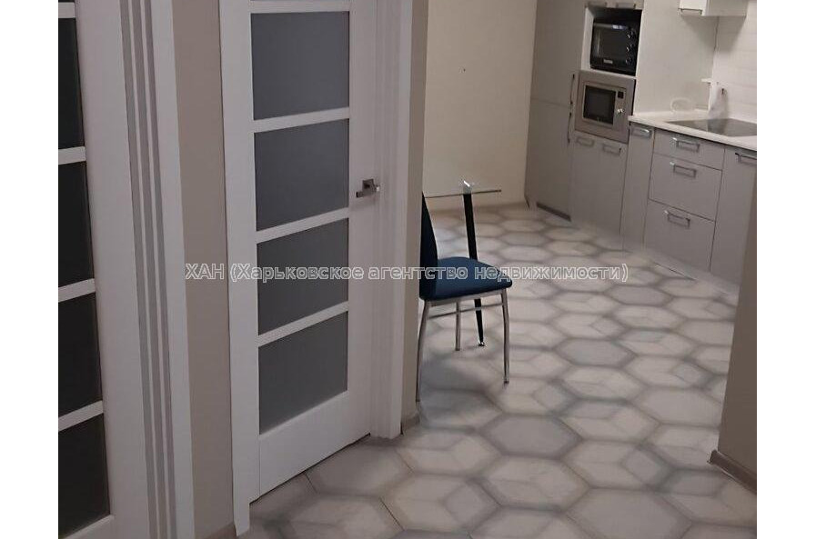 Продам квартиру, Героев Харькова просп. , 1  ком., 43.60 м², евроремонт 