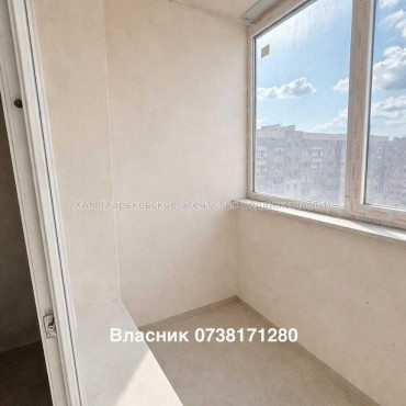 Продам квартиру, Ньютона ул. , 2 кім., 41 м², частичный ремонт 