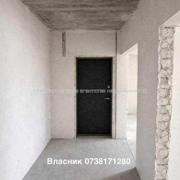 Продам квартиру, Ньютона ул. , 2 кім., 41 м², частичный ремонт 