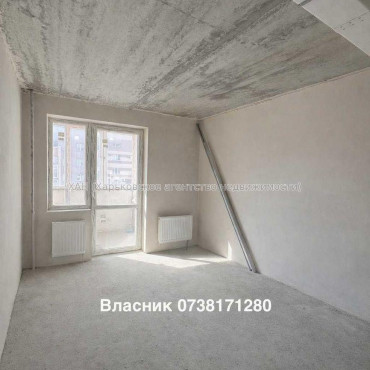 Продам квартиру, Ньютона ул. , 2 кім., 41 м², частичный ремонт 