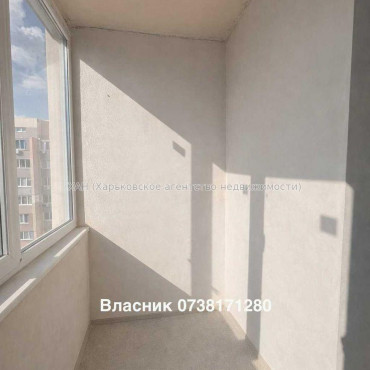 Продам квартиру, Ньютона ул. , 2 кім., 41 м², частичный ремонт 