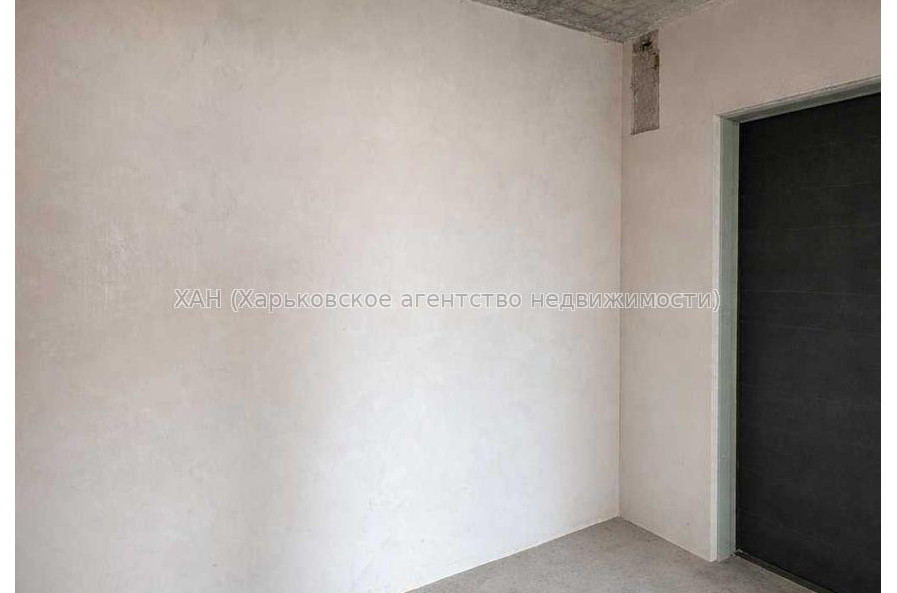 Продам квартиру, Ньютона ул. , 2 кім., 41 м², частичный ремонт 