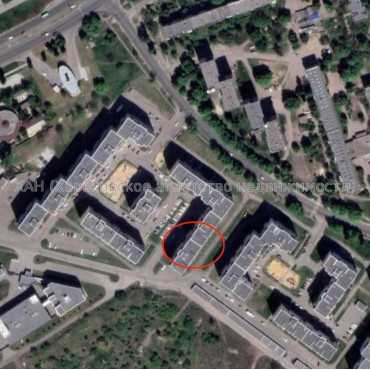 Продам квартиру, Ньютона ул. , 2 кім., 41 м², частичный ремонт 