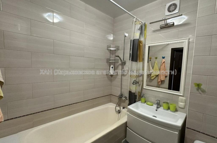 Продам квартиру, Клочковская ул. , 2  ком., 51 м², капитальный ремонт 