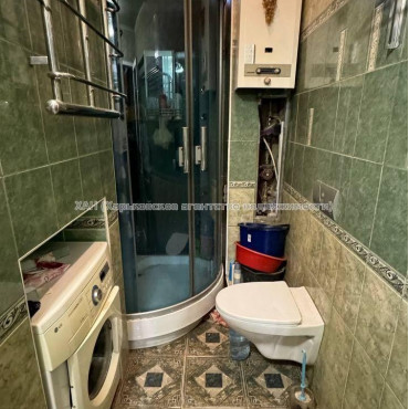 Продам квартиру, Чеботарская ул. , 1 кім., 32.40 м², советский ремонт 