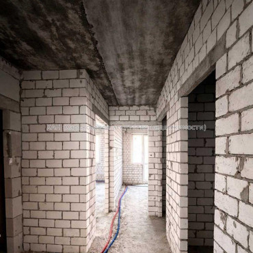 Продам квартиру, Мира ул. , 2  ком., 58 м², без внутренних работ 