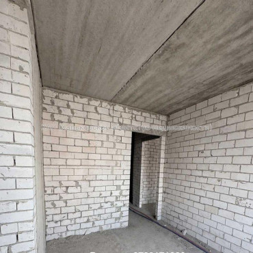 Продам квартиру, Мира ул. , 2  ком., 58 м², без внутренних работ 