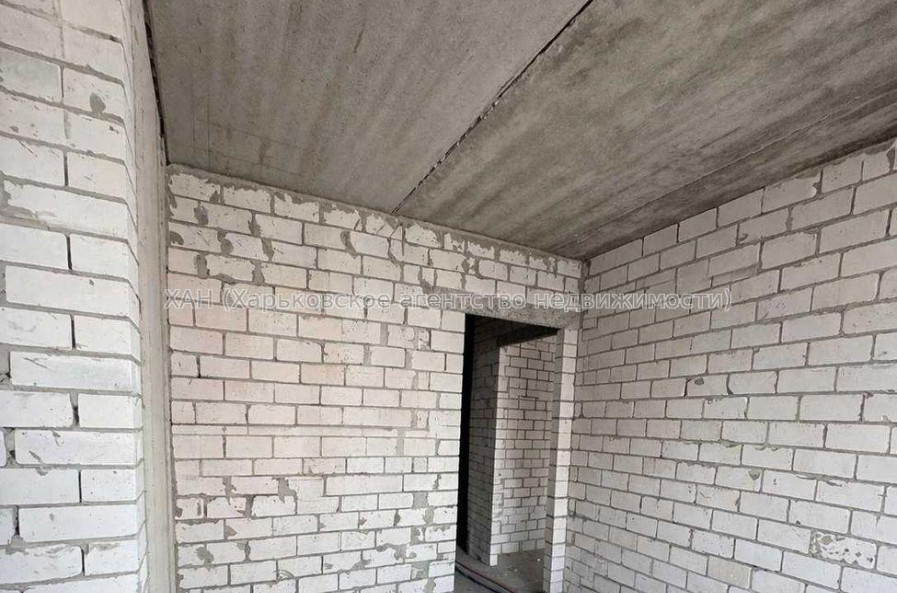 Продам квартиру, Мира ул. , 2  ком., 58 м², без внутренних работ 