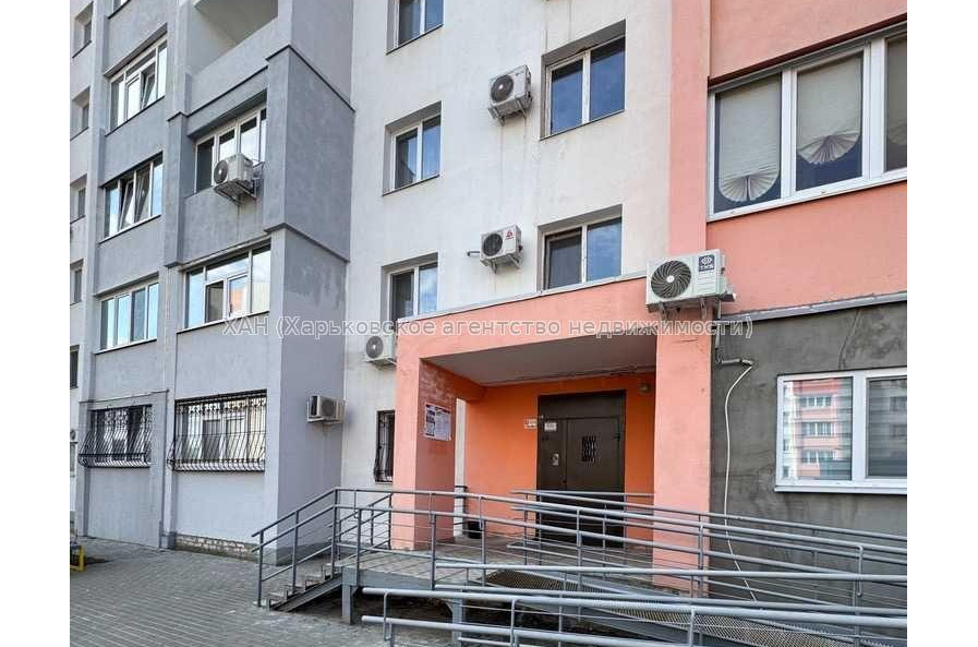 Продам квартиру, Мира ул. , 2  ком., 58 м², без внутренних работ 