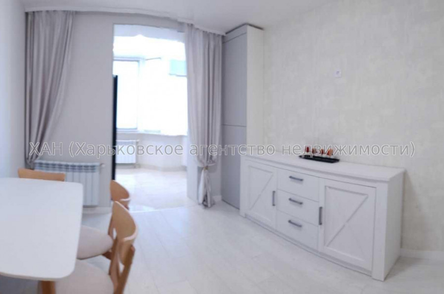 Продам квартиру, Мирная ул. , 2  ком., 60 м², евроремонт 