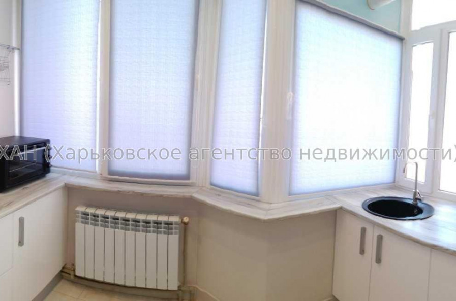 Продам квартиру, Мирная ул. , 2  ком., 60 м², евроремонт 
