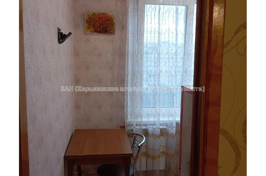 Продам квартиру, Академика Павлова ул. , 1 кім., 33 м², косметический ремонт 