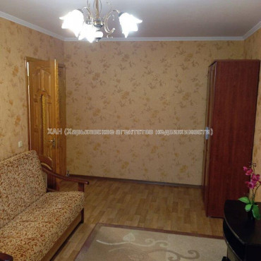 Продам квартиру, Академика Павлова ул. , 1 кім., 33 м², косметический ремонт 