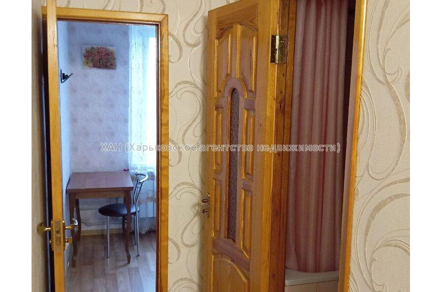 Продам квартиру, Академика Павлова ул. , 1 кім., 33 м², косметический ремонт 