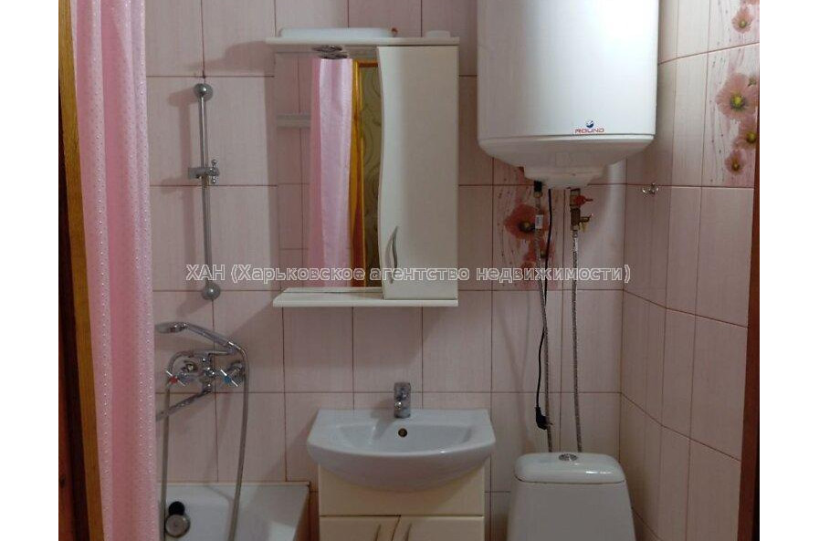 Продам квартиру, Академика Павлова ул. , 1 кім., 33 м², косметический ремонт 