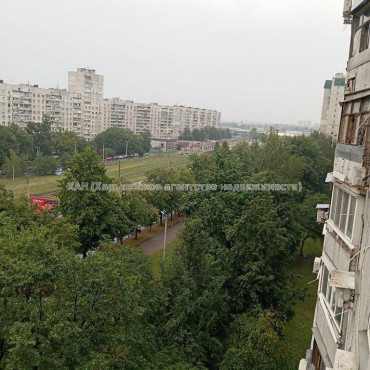 Продам квартиру, Академика Павлова ул. , 1 кім., 33 м², косметический ремонт 