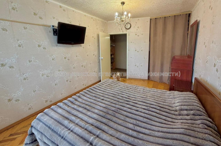 Продам квартиру, 3  ком., 60 м², советский ремонт 