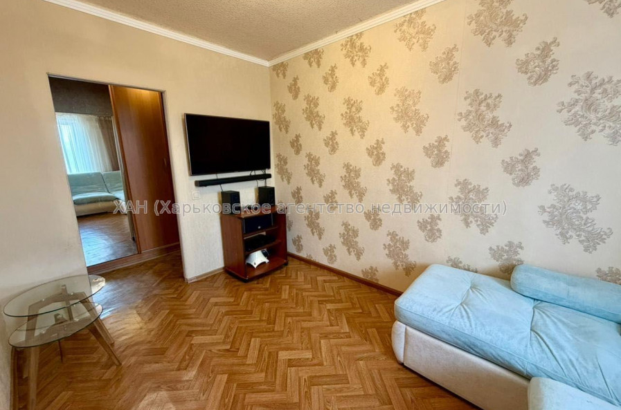 Продам квартиру, 3  ком., 60 м², советский ремонт 