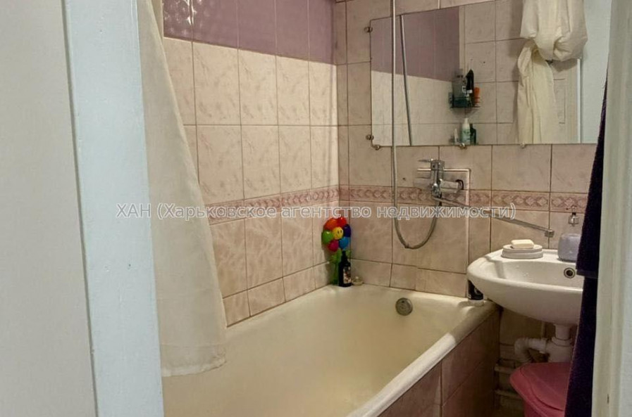 Продам квартиру, 3  ком., 60 м², советский ремонт 