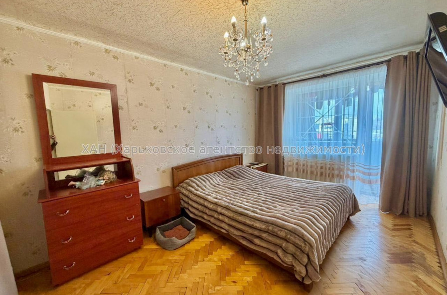Продам квартиру, 3  ком., 60 м², советский ремонт 