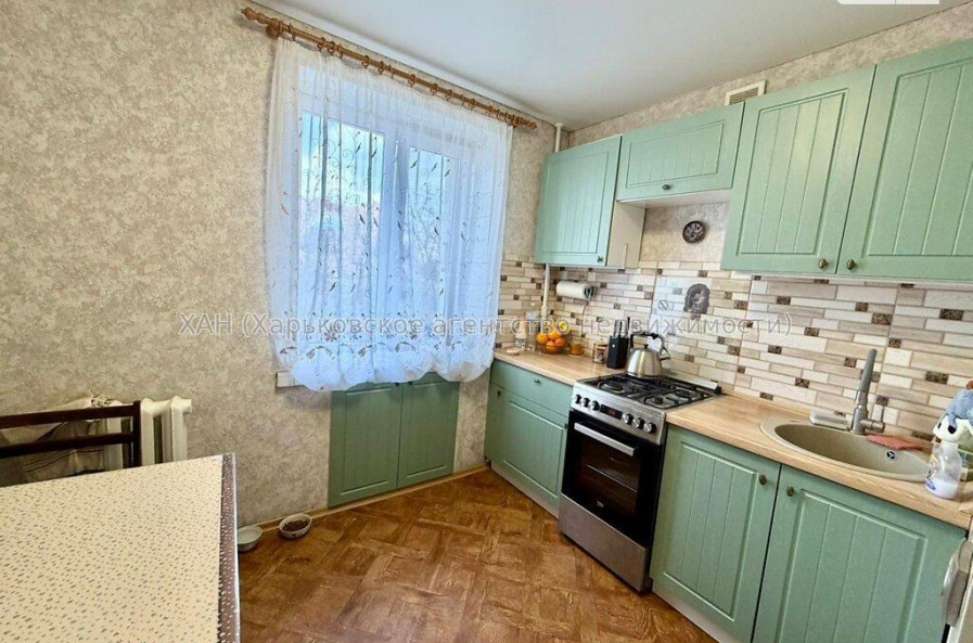 Продам квартиру, Европейская ул. , 3  ком., 60 м², советский ремонт 