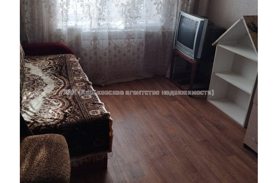 Продам квартиру, Титаренковский пер. , 2 кім., 50 м², косметический ремонт 