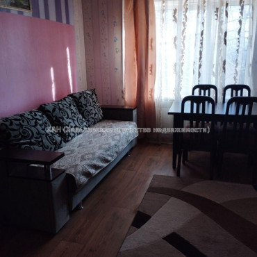 Продам квартиру, Титаренковский пер. , 2 кім., 50 м², косметический ремонт 