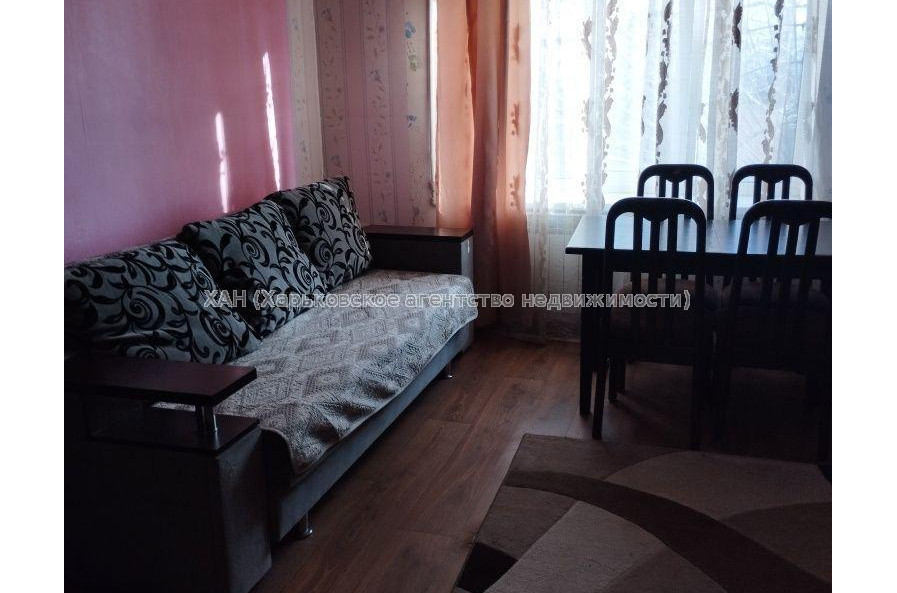 Продам квартиру, Титаренковский пер. , 2 кім., 50 м², косметический ремонт 