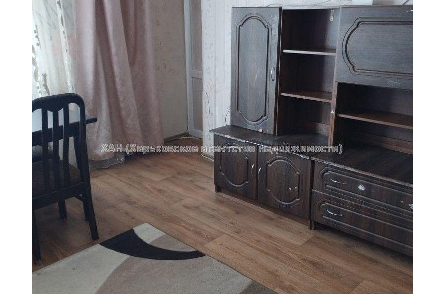 Продам квартиру, Титаренковский пер. , 2 кім., 50 м², косметический ремонт 