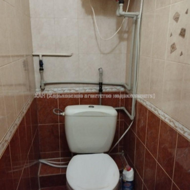 Продам квартиру, Титаренковский пер. , 2 кім., 50 м², косметический ремонт 