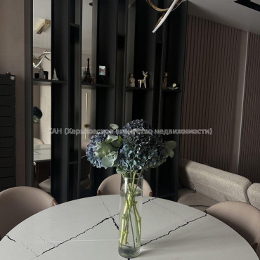 Продам квартиру, Мозаичный пер. , 4 кім., 80 м², авторский дизайн 
