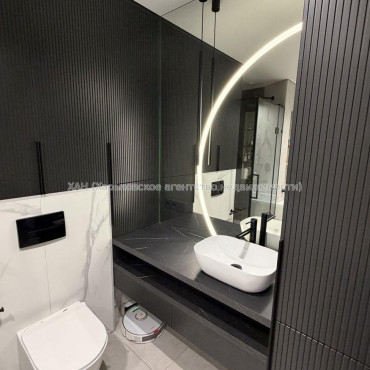 Продам квартиру, Мозаичный пер. , 4 кім., 80 м², авторский дизайн 