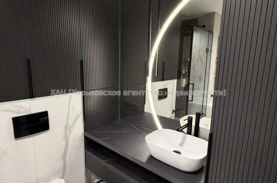 Продам квартиру, Мозаичный пер. , 4 кім., 80 м², авторский дизайн 