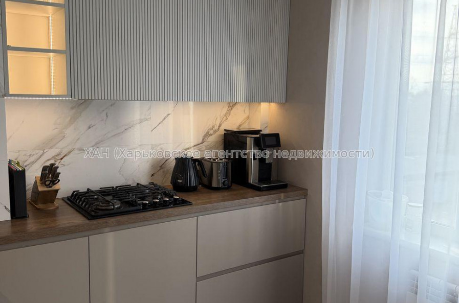 Продам квартиру, Мозаичный пер. , 4 кім., 80 м², авторский дизайн 