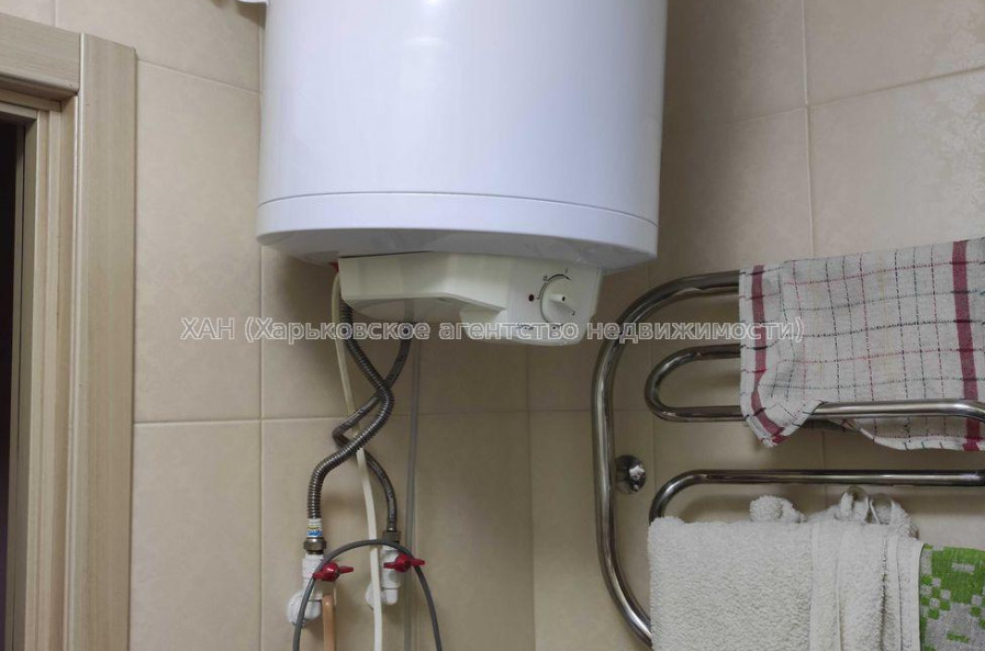 Продам квартиру, Гвардейцев Широнинцев ул. , 2 кім., 45 м², евроремонт 