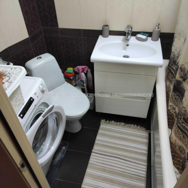 Продам квартиру, Гвардейцев Широнинцев ул. , 2 кім., 45 м², евроремонт 