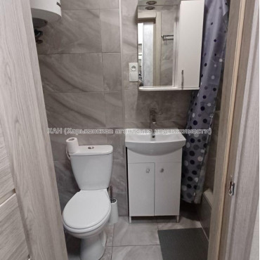 Продам квартиру, Хмельницкого Богдана ул. , 1 кім., 23 м², евроремонт 