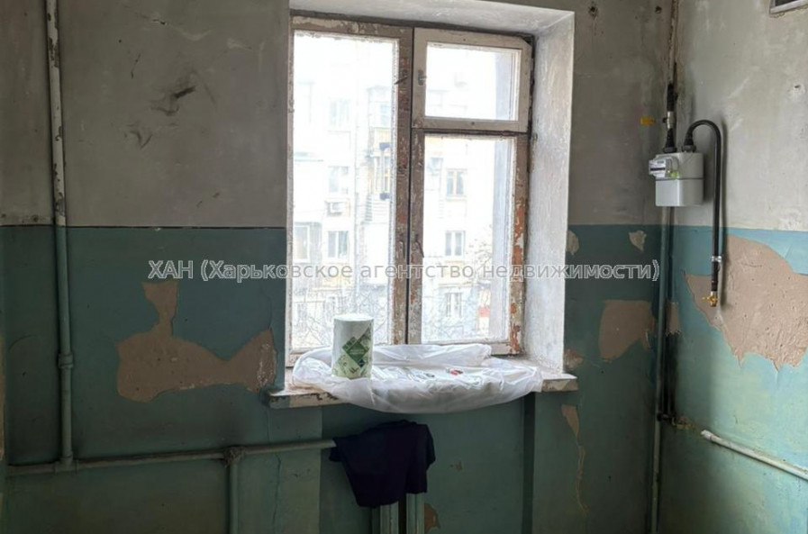 Продам квартиру, Героев Харькова просп. , 1  ком., 30 м², советский ремонт 