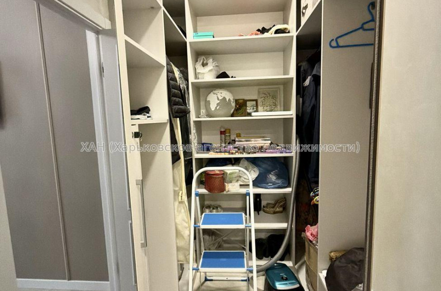 Продам квартиру, Клеменова Дача ул. , 2 кім., 68 м², авторский дизайн 