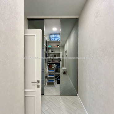 Продам квартиру, Клеменова Дача ул. , 2 кім., 68 м², авторский дизайн 