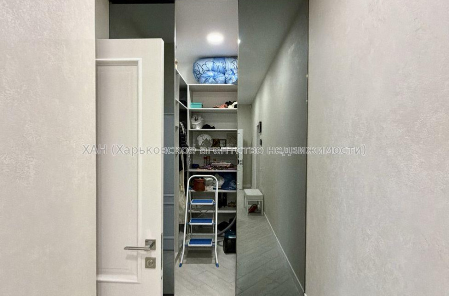 Продам квартиру, Клеменова Дача ул. , 2 кім., 68 м², авторский дизайн 