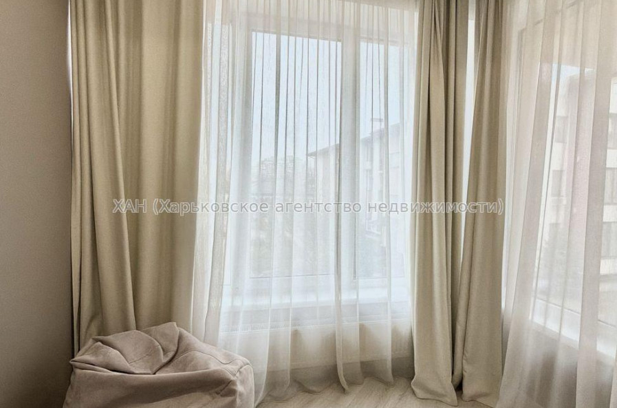 Продам квартиру, Клеменова Дача ул. , 2 кім., 68 м², авторский дизайн 