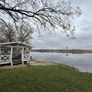 Продам квартиру, Клеменова Дача ул. , 2 кім., 68 м², авторский дизайн 