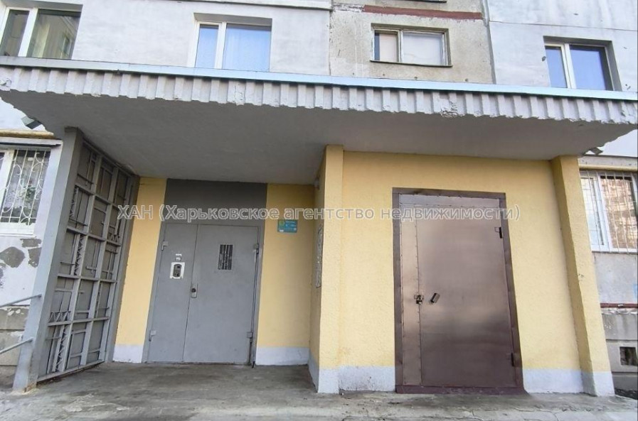 Продам квартиру, Большая Кольцевая ул. , 138 , 2  ком., 45.30 м², капитальный ремонт 